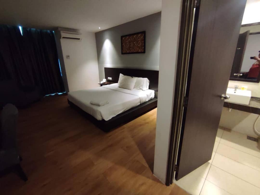 Hotel Cube Signature Куала-Лумпур Екстер'єр фото